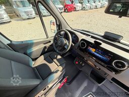 MERCEDES-BENZ Sprinter 519