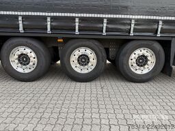 Schmitz Cargobull Curtainsider Standard