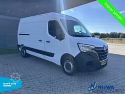 Renault Master T33 135 L2H2 Navigatie + Trekhaak
