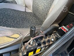 Ginaf X 4241 S 8x4 / VDL 35T Hook (2016) / Manual / N...