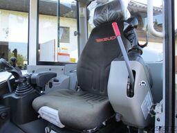 Takeuchi TB 370 - Powertilt + Schnellwechsler-Klima-3 Löffe