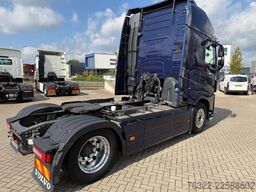 Volvo FH 460 GLOBETROTTER XL / DYNAMIC STEERING / I-P...