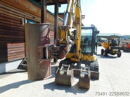 Komatsu PC45-MR mit POWERTILT