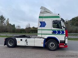 Volvo FM 370 Globetrotter   Side skirts