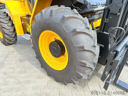 JCB 940 / TRIPLEX 4500 / FREE-LIFT NEW TIRES