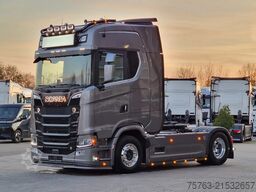Scania 590S V8 NGS Highline 4x2 - Retarder - Night cli...