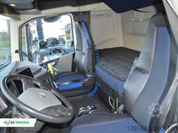 VOLVO FH 460 Globetrotter XL i-Save SideSkirts