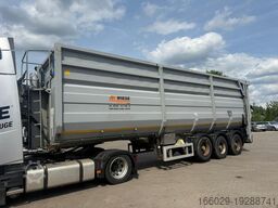 Kotte Kombiauflieger für Gülle und Schüttgut