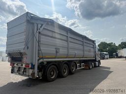 Kotte Kombiauflieger für Gülle und Schüttgut