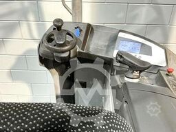 Still FM-X14