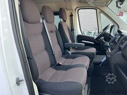 Peugeot Boxer 330 2.2 HDI L1H1 Premium / 204 dkm / 9 Se...
