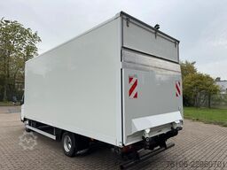 FUSO Canter 7C15 Koffer mit Ladebordwand