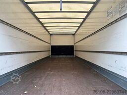 FUSO Canter 7C15 Koffer mit Ladebordwand