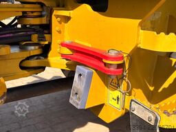 Caterpillar 908M - Quick Coupler / Automatic Greasing / For...