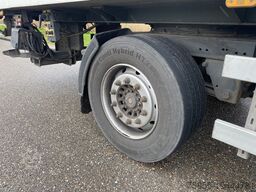 Schmitz SKO 24 Closed Box / SAF / Discbrakes / Steering...