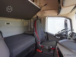 Volvo FH 460 Globetrotter tractor unit