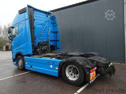 Volvo FH 480 LNG Globetrotter tractor unit