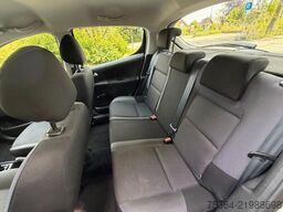 PEUGEOT 207 Tendance  1.4  VTi 70 kw 5 Türig Klima Eu5