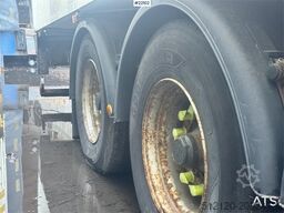 HFR box semi-trailer with refrigeration/freezer unit