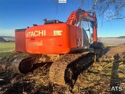 Hitachi ZX225USRLC-3 crawler excavator with rototilt and 2