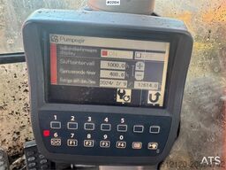 Hitachi ZX225USRLC-3 crawler excavator with rototilt and 2