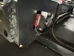 LINDE V ( 5213 ) - Wire Guidance !! DOUBLE steering !! Triplex FFL