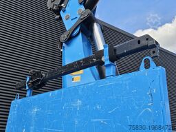 MAN TGX 35.480 8x4-4 / HMF 85 t/m + JIB / WINCH
