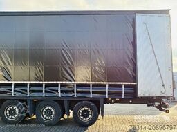 Schmitz Cargobull Curtainsider Mega Getränke