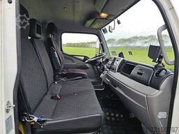 FUSO CANTER 7C18 AMT 3 SEATS AIRCO
