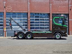 Scania 590S V8 NGS 6x4 - HIAB Multilift 24T - Like new...