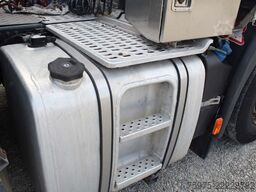 Iveco trattore stradale 3 assi ribassato