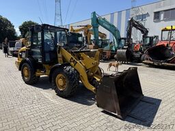 Caterpillar 906M Radlader 55 kW 5600 kg