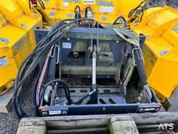 Vama EAU4800K folding wing plow for truck