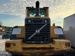 Volvo L110F wheel loader with bucket
