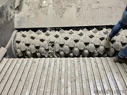 BMH TYRANNOSAURUS 9904