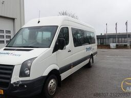 VOLKSWAGEN Crafter 2.5 TDI 23-Sitze