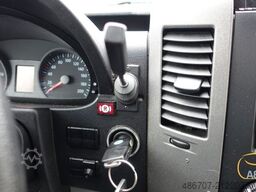 VOLKSWAGEN Crafter 2.5 TDI 23-Sitze
