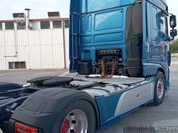 DAF XF 530 FT full pneumatico