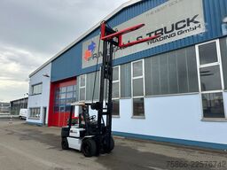 KOMATSU FG 30 DT 11 Seitenschieber Zinkenverstellung