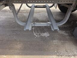 SCHMITZ CARGOBULL Tiefkühler, Doppelstock, Diesel/ Strom