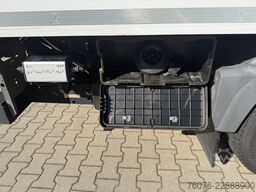 MERCEDES-BENZ MB 818 L 5 m Koffer LBW 1t 2,5 t NL Klima Kamera