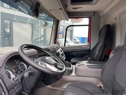DAF CF 340 / Closed Box / 6x2/4 / Dhollandia