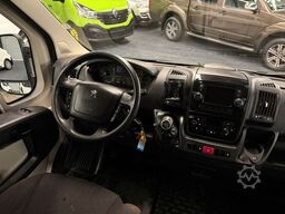 PEUGEOT Boxer DoKa 3 Seiten Kipper Klima AHK 3,0T 2.Hand