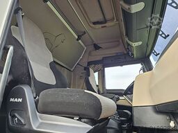 M.A.N. 18.460 TGX XLX MANUAL