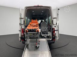 VOLKSWAGEN Crafter 35 Aut. KTW Krankentransport Liege+Trage