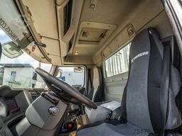 RENAULT LANDER 340 DXI-6X4+HIAB 14 T/m/3xhydr.