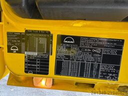MAN F2000 19.464 4x4 Hiab 166-4