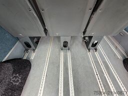 VW Crafter 2.5 Tdi Maxi 9Sitze Schiebetür Klima Pdc