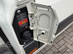 VW Crafter 2.5 Tdi Maxi 9Sitze Schiebetür Klima Pdc