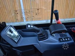Yanmar SV22 mit Löffelpaket